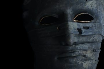 grey full-face mask